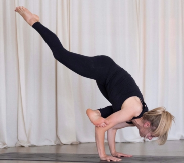 Galavasana flying pigeon pose